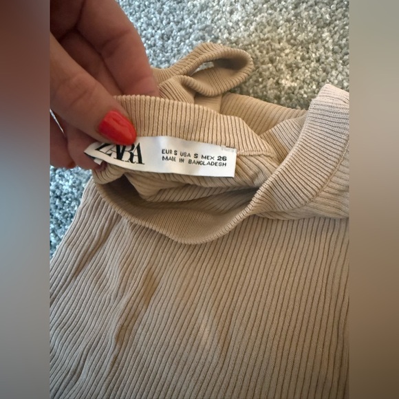 Zara Ribbed One-Shoulder Tank Small - Picture 4 of 4